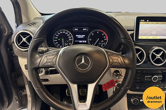 Mercedes-Benz B180 17 of 25