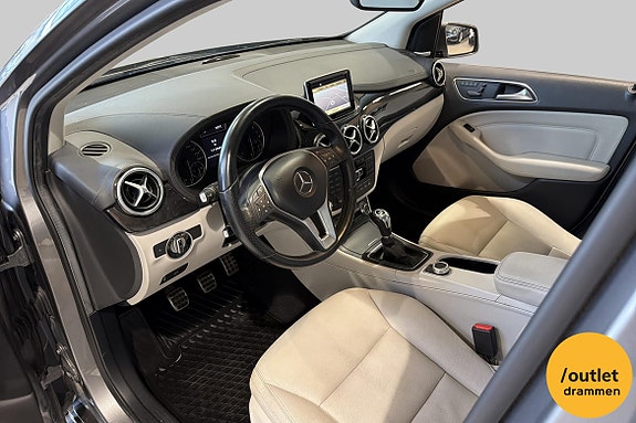 Mercedes-Benz B180 13 of 25