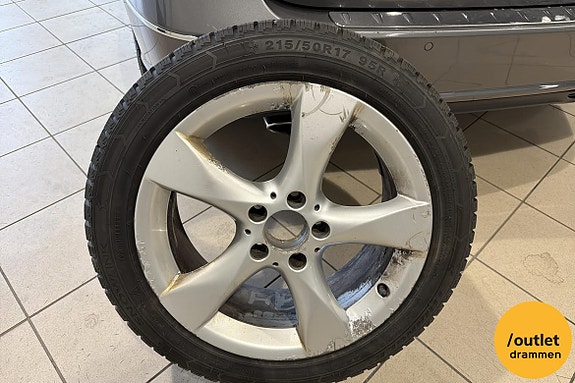 Mercedes-Benz B180 10 of 25