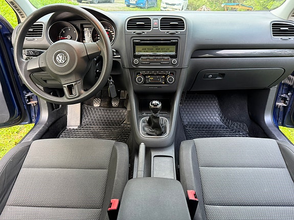 Volkswagen Golf VI 25 of 30
