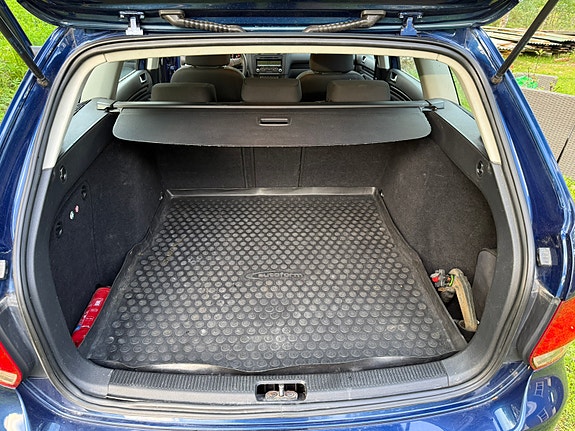 Volkswagen Golf VI 28 of 30