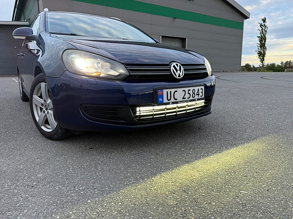 Volkswagen Golf VI 10 of 30