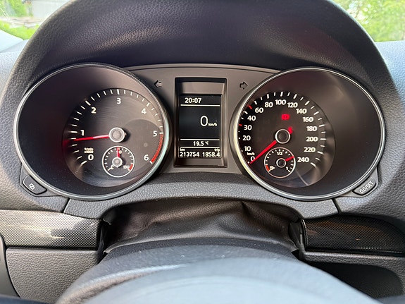 Volkswagen Golf VI 15 of 30