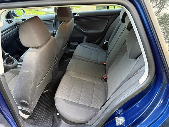 Volkswagen Golf VI 20 of 30