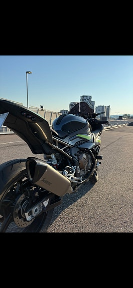BMW S 1000 RR 4 of 25