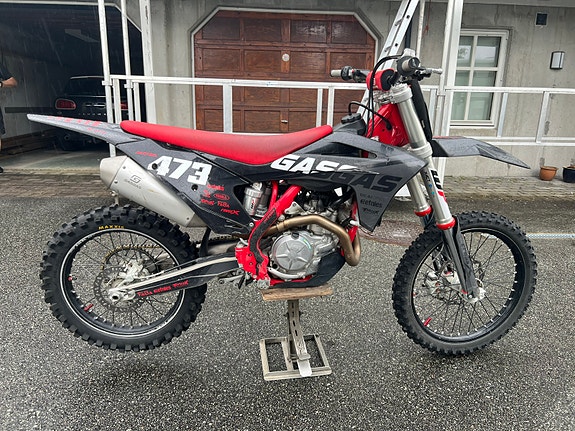 GasGas MC450F 2 of 5
