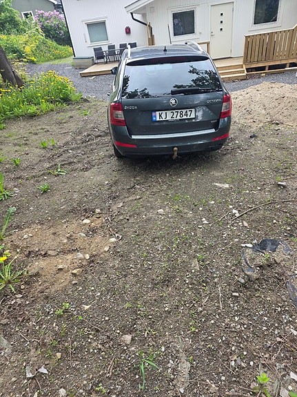 Skoda Octavia 3 of 5