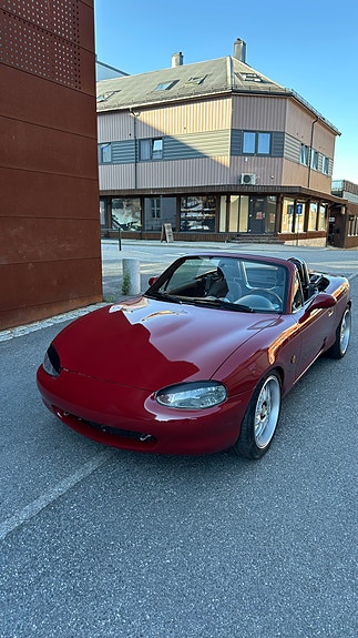Mazda MX-5 2 of 30