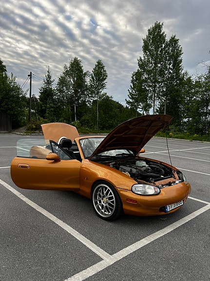 Mazda MX-5 14 of 30