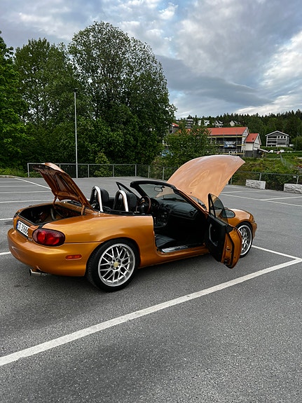 Mazda MX-5 12 of 30