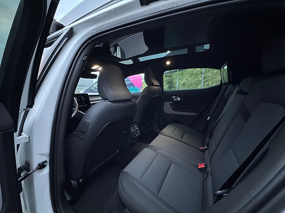 Polestar 2 7 of 16