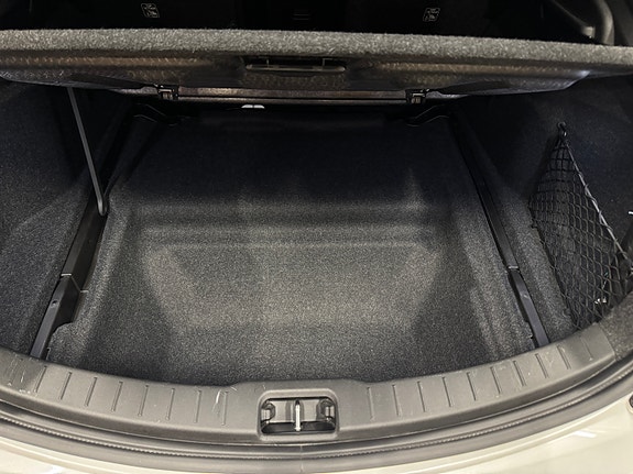Polestar 2 13 of 16