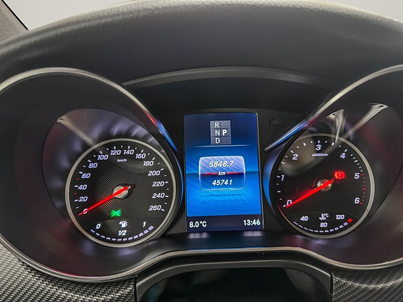 Mercedes-Benz V300 d 13 of 24
