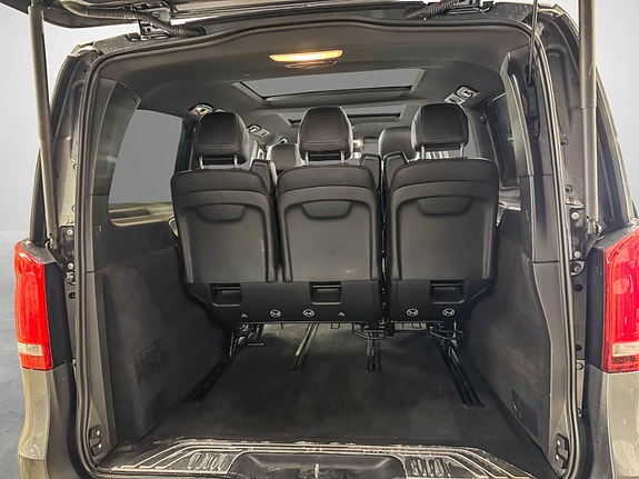 Mercedes-Benz V300 d 20 of 24