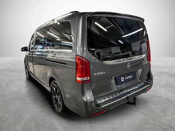 Mercedes-Benz V300 d 3 of 24