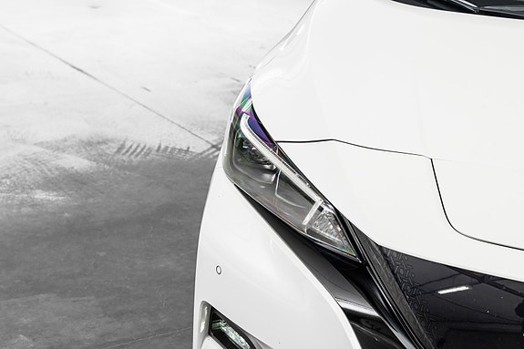 Nissan Leaf 5 of 25
