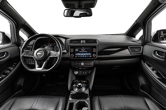 Nissan Leaf 21 of 25