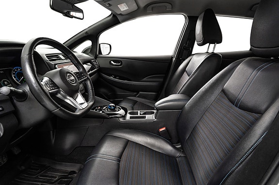 Nissan Leaf 11 of 25