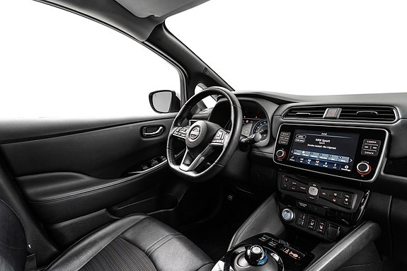 Nissan Leaf 24 of 25
