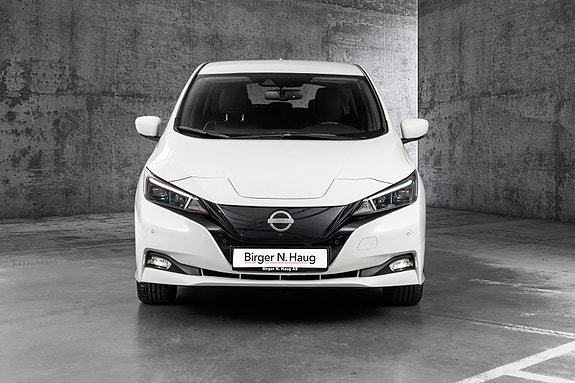 Nissan Leaf 4 of 25