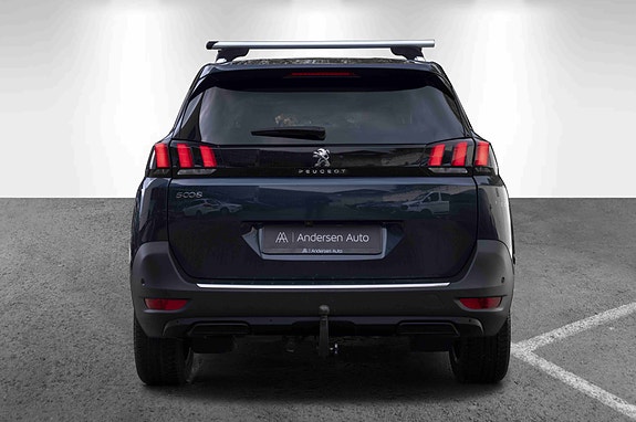Peugeot 5008 4 of 5