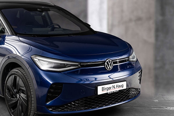 Volkswagen ID.4 2 of 27