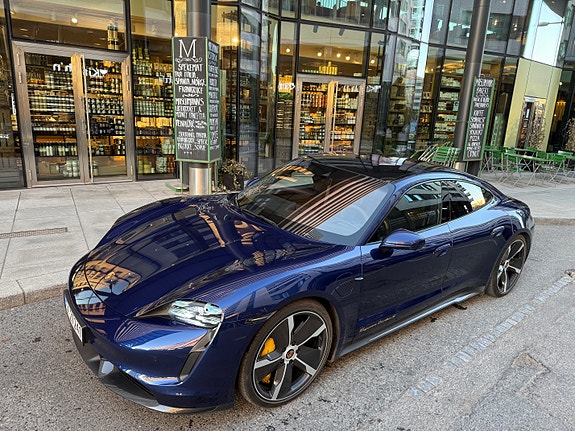 Porsche Taycan 2 of 5