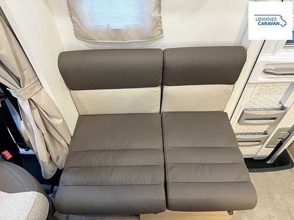 Challenger 318 ULTIMATE EDITION - Nyhet! - Queenbed - Adaptiv Cruisekontroll 15 of 30