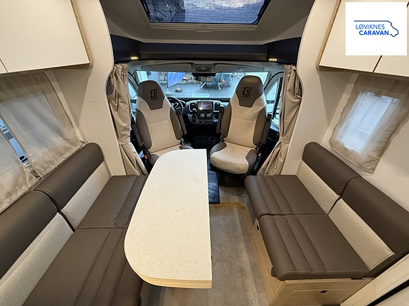Challenger 318 ULTIMATE EDITION - Nyhet! - Queenbed - Adaptiv Cruisekontroll 10 of 30