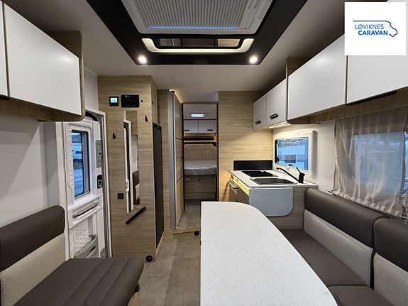 Challenger 318 ULTIMATE EDITION - Nyhet! - Queenbed - Adaptiv Cruisekontroll 8 of 30