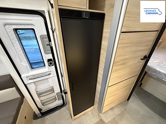 Challenger 318 ULTIMATE EDITION - Nyhet! - Queenbed - Adaptiv Cruisekontroll 26 of 30