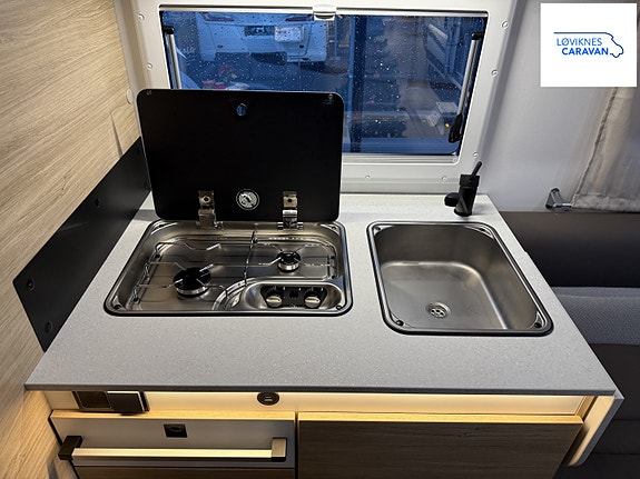 Challenger 318 ULTIMATE EDITION - Nyhet! - Queenbed - Adaptiv Cruisekontroll 21 of 30