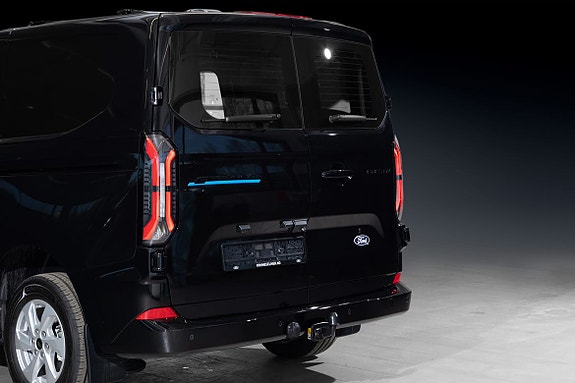 Ford Transit Custom 7 of 28