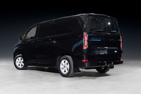 Ford Transit Custom 6 of 28