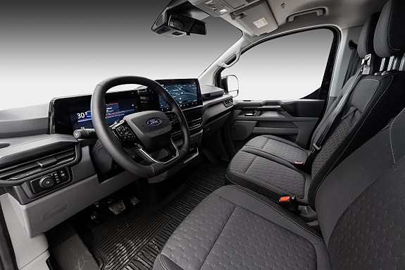 Ford Transit Custom 23 of 28