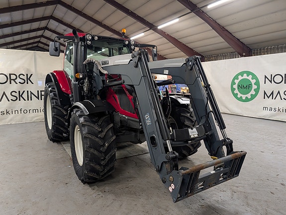 Valtra N104 Hitech 8 of 16