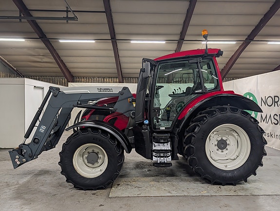 Valtra N104 Hitech 2 of 16