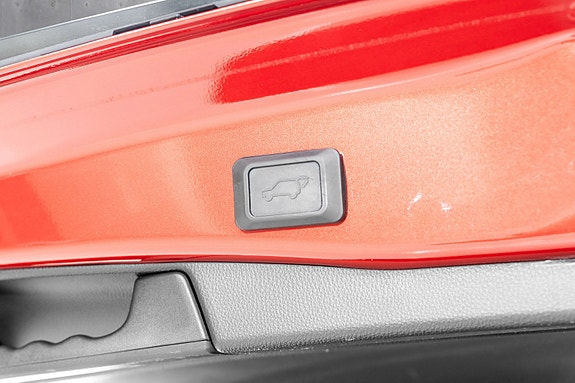 Toyota RAV4 Plug-in Hybrid 24 of 27