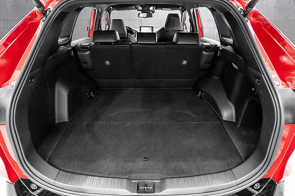 Toyota RAV4 Plug-in Hybrid 23 of 27