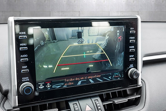 Toyota RAV4 Plug-in Hybrid 22 of 27