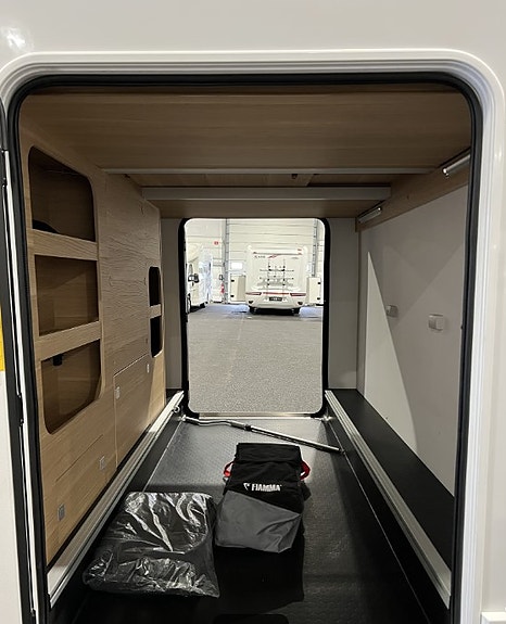 Adria NY PRIS.  Matrix Plus 670 SL. AC i bodel, luft bakaksel, solcelle,lithium. 8 of 30