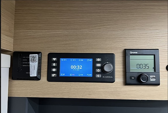 Adria NY PRIS.  Matrix Plus 670 SL. AC i bodel, luft bakaksel, solcelle,lithium. 26 of 30