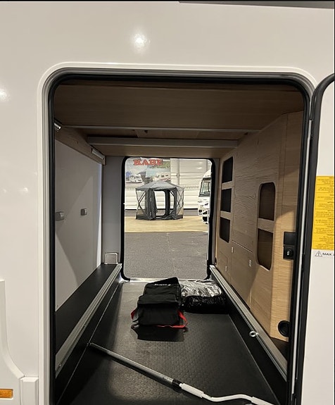 Adria NY PRIS.  Matrix Plus 670 SL. AC i bodel, luft bakaksel, solcelle,lithium. 9 of 30