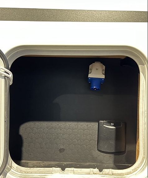 Adria NY PRIS.  Matrix Plus 670 SL. AC i bodel, luft bakaksel, solcelle,lithium. 11 of 30