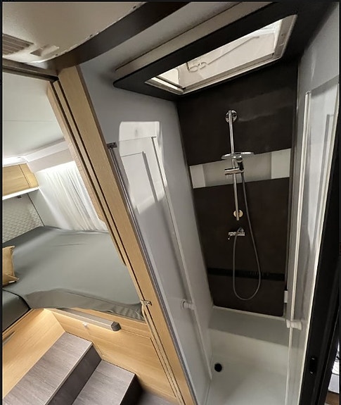 Adria NY PRIS.  Matrix Plus 670 SL. AC i bodel, luft bakaksel, solcelle,lithium. 23 of 30