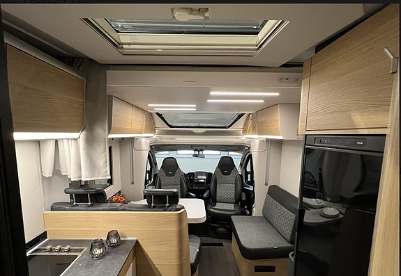 Adria NY PRIS.  Matrix Plus 670 SL. AC i bodel, luft bakaksel, solcelle,lithium. 20 of 30