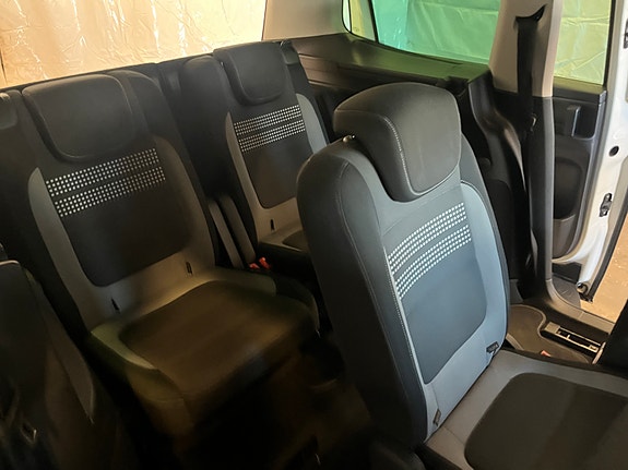 Volkswagen Sharan 21 of 24