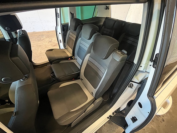 Volkswagen Sharan 22 of 24
