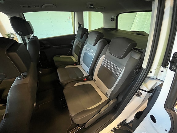 Volkswagen Sharan 19 of 24