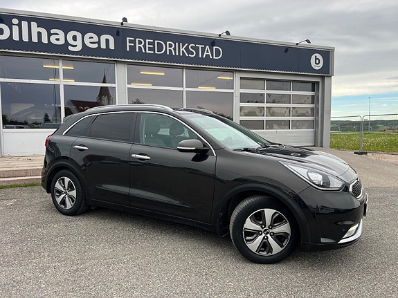 Kia Niro 2 of 5
